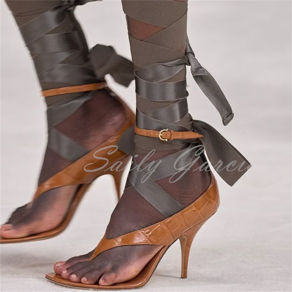 Brown Leather High Heel Flip F - Sewing Cotton recensie en prijs