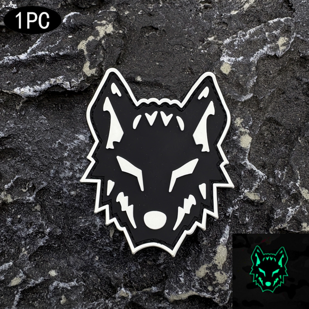 A Wolf Pvc Patch Badge, with a - Velcro Sew On recensie en prijs