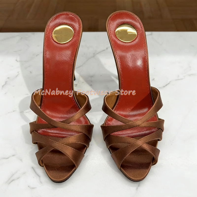 Pointed Stilettos Satin Fabric - Sewing Fabric recensie en prijs